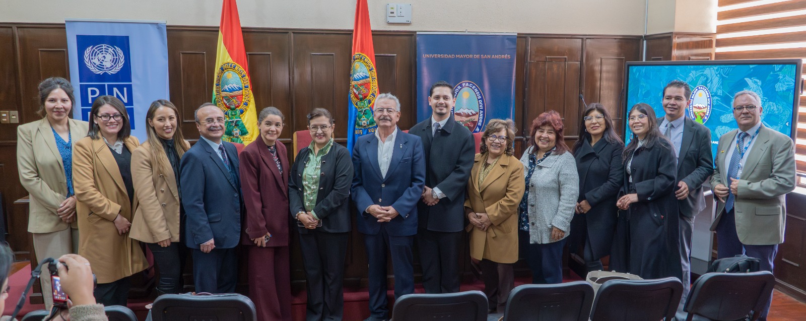 UMSA y PNUD capacitarán a policías contra la violencia digital como primer paso de una amplia alianza