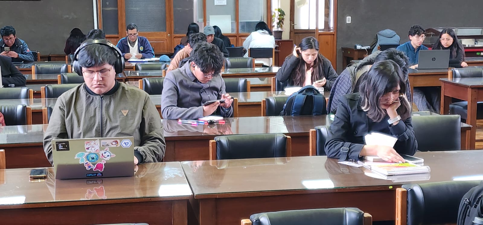 ¿Qué leen los jóvenes bolivianos? La UMSA reúne investigaciones y nuevas propuestas para fomentar la lectura